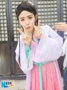 男扮女装吃瓜,揭秘性别界限的跨界趣味